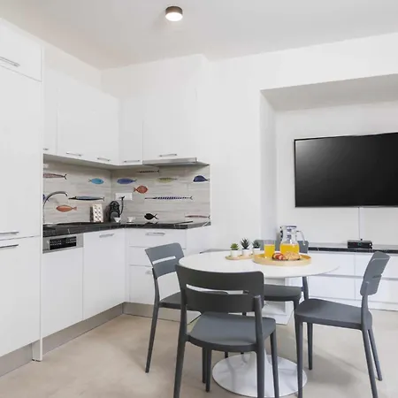 White Appartement Chaniotis